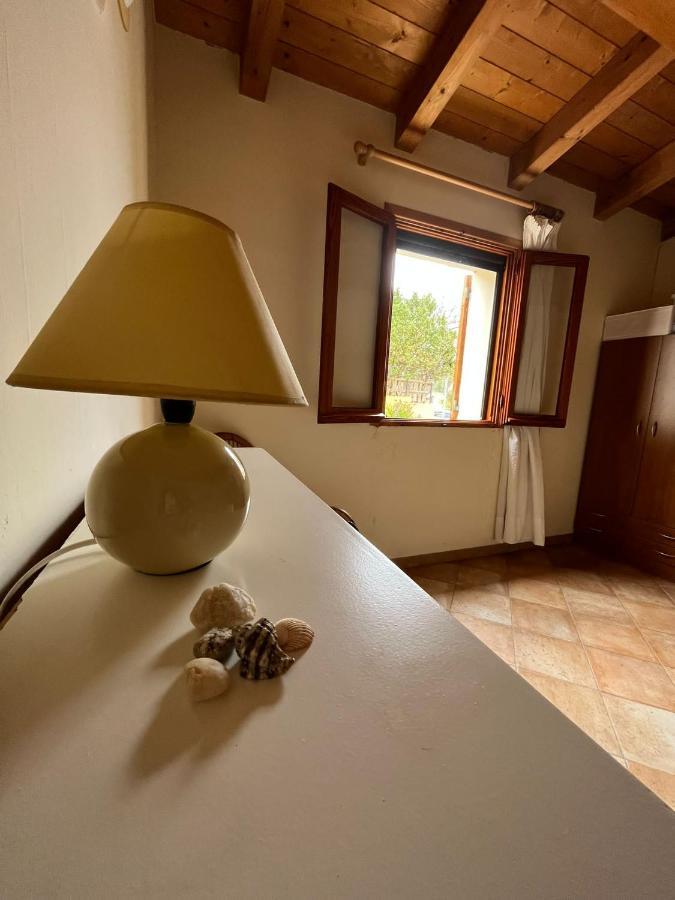 Casa Nel Borgo Di San Pantaleo Villa Bagian luar foto